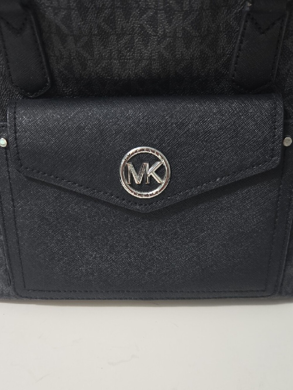 Michael Kors Black MK Signature Tote with Front Pocket - Picture 2 of 7